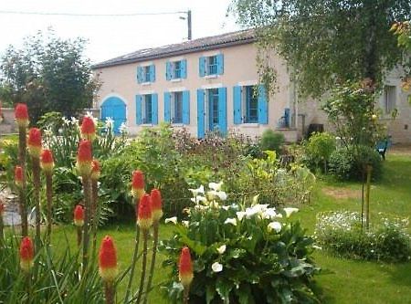 Maison D'Hotes La Chabanaise - Marais Poitevin Cramchaban Экстерьер фото